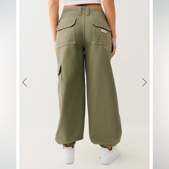 New BOBBI BAGGY CARGO JOGGER
TRUE RELIGION - Picture 4 of 16